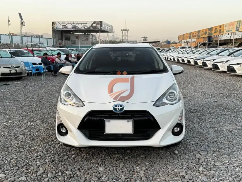 Toyota Aqua 2015