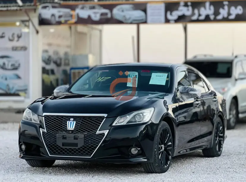 Toyota Crown 2014