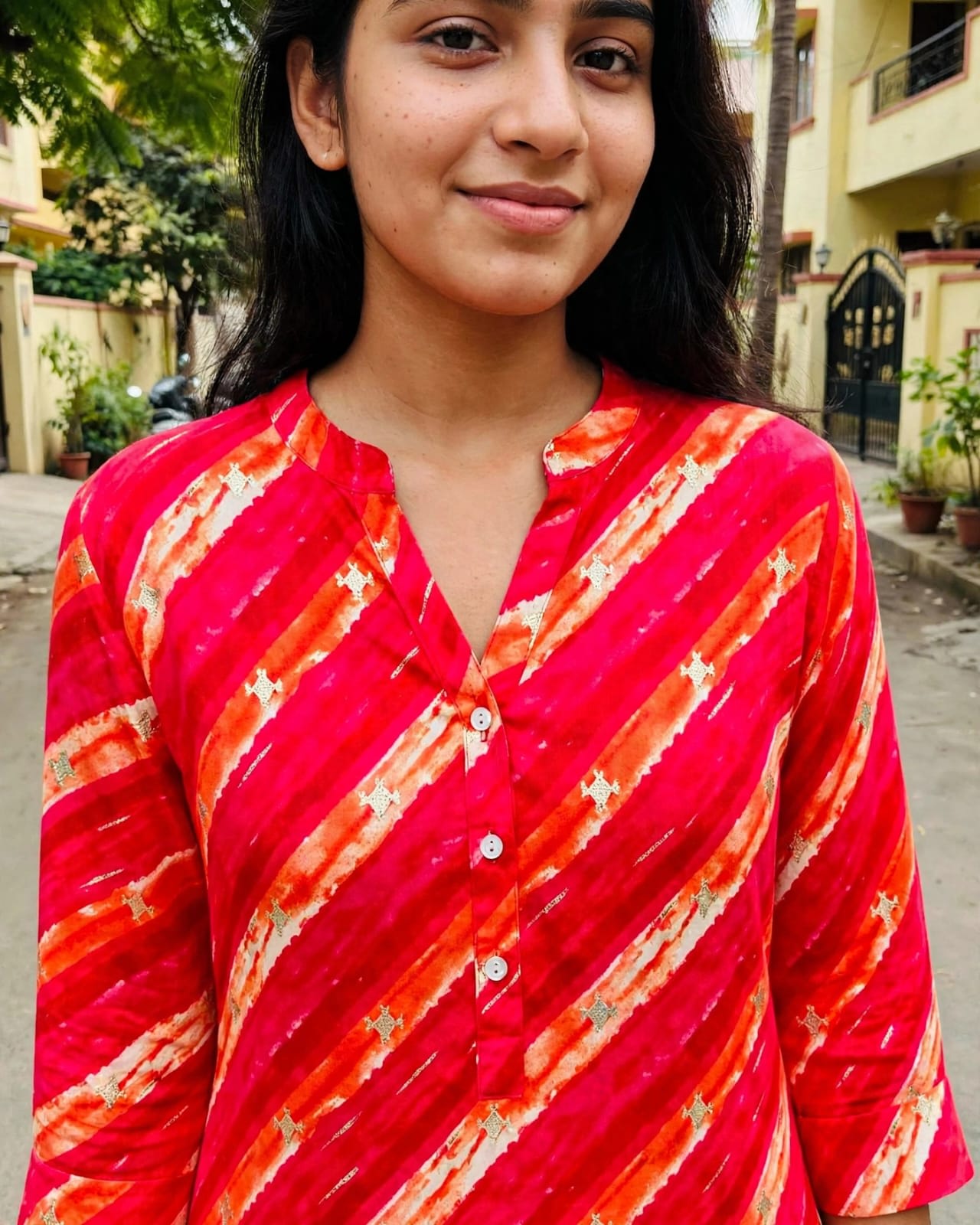 Red Abstract Print Short Kurti thumbnail 3