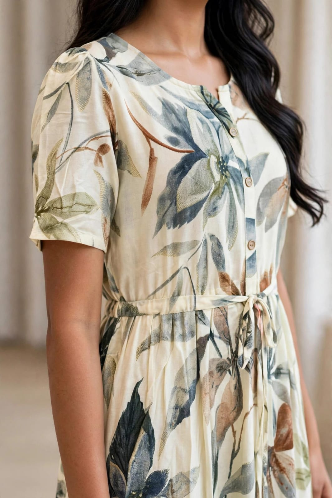 Cream Floral Printed Puff Sleeve Maxi Dress thumbnail 3