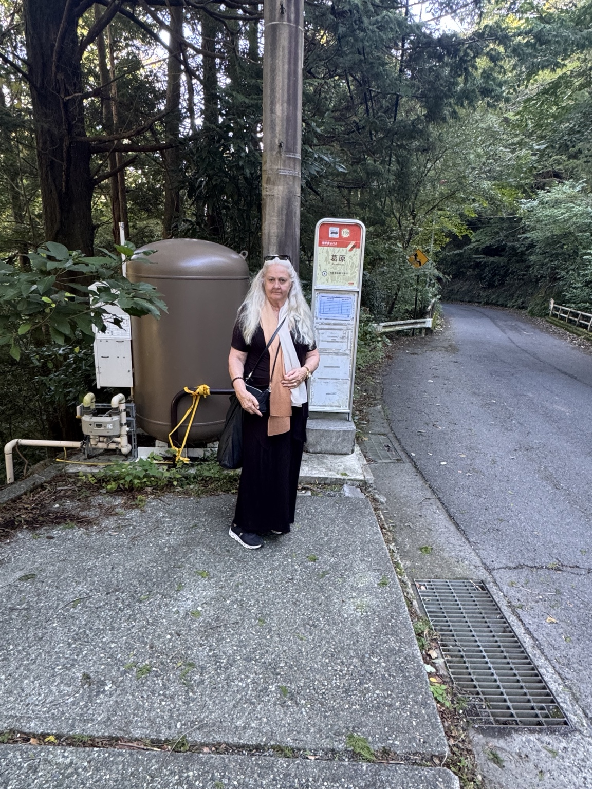 Anneliese at Kuzuhara bus stop in Hakone