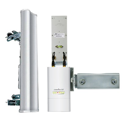 Antena sectorial para radio estaciones base airMAX de 120 grados de cobertura horizontal, 5 GHz (5.15-5.85 GHz) de 19 dBi UBIQUITI AM-5G19-120