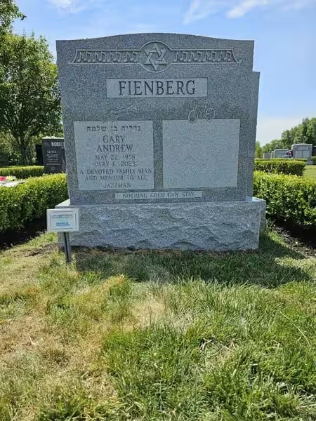 jewish double monuments - Fienberg