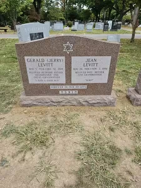 jewish double monuments - Levitt