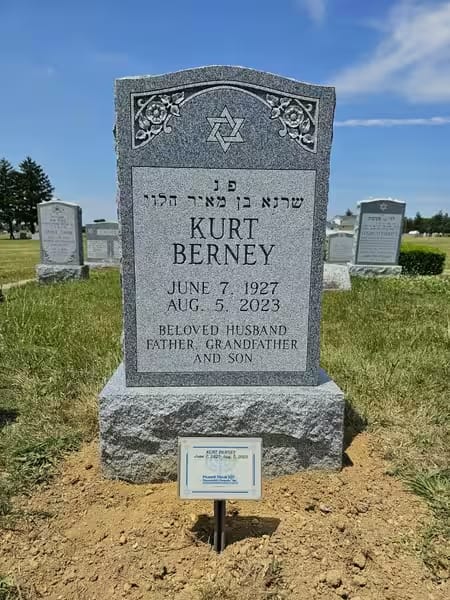 jewish single monuments - BErney