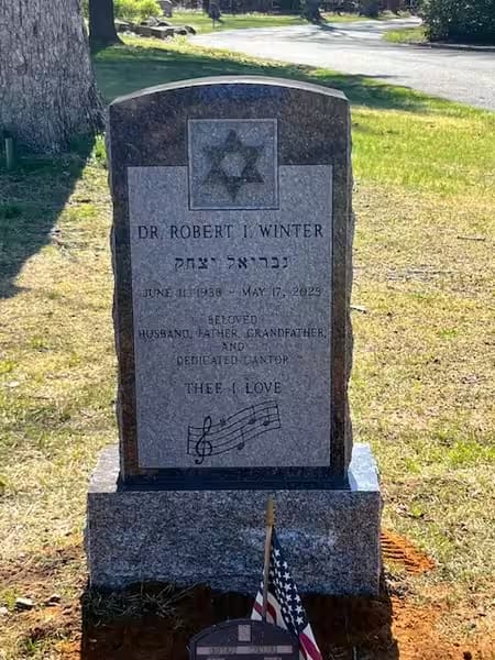 jewish single monuments - Winter