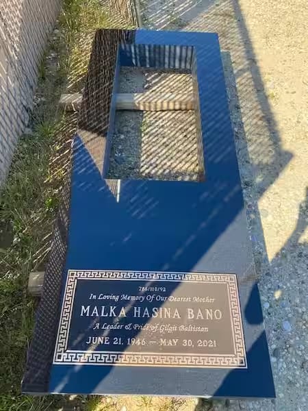 bronze monuments - Bano