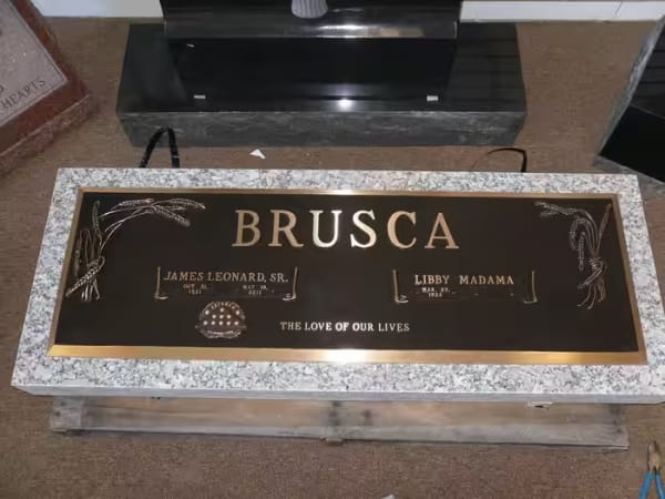 bronze monuments - Brusca