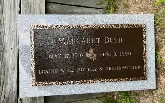 bronze monuments - Bush