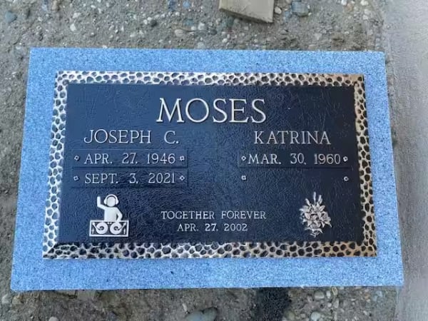 bronze monuments - Moses