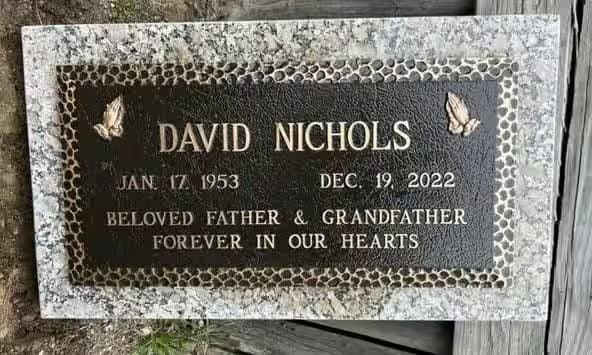 bronze monuments - Nichols