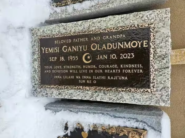 bronze monuments - Oladunmoye