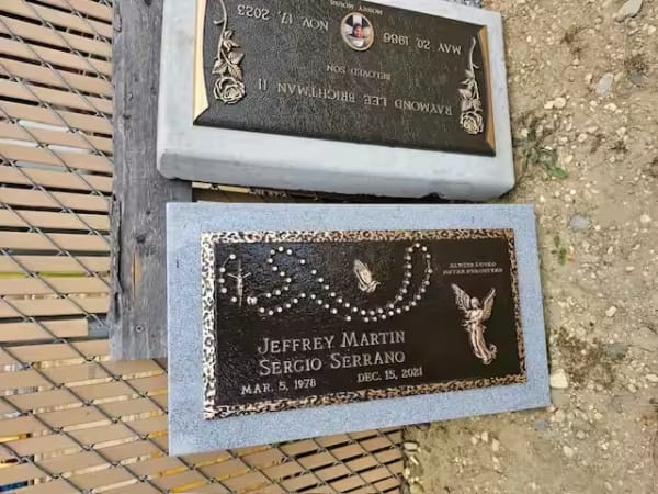 bronze monuments - Serrano