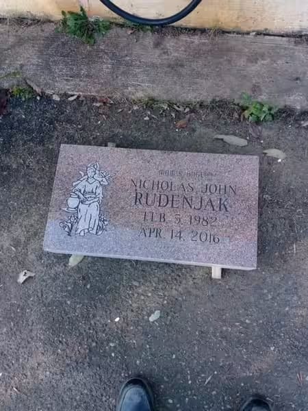cemetery markers - Rudenjak