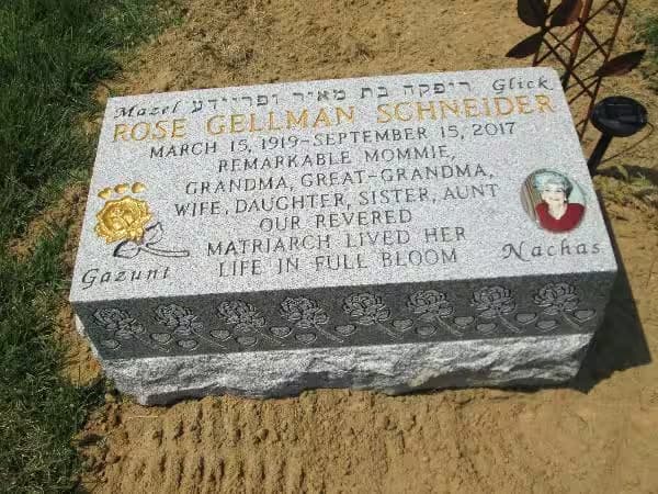 cemetery markers - Schneider