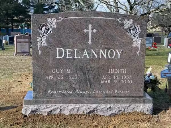 double granite monuments - Delannoy