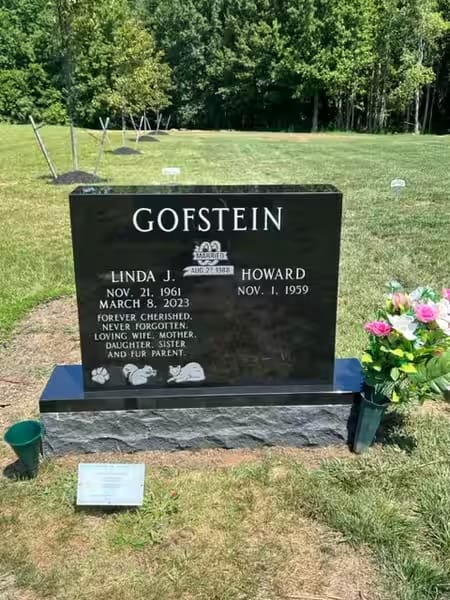 double granite monuments - Gofstein