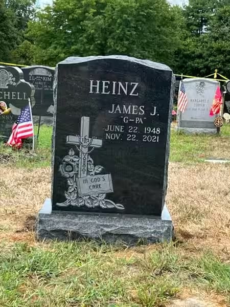 double granite monuments - Heinz