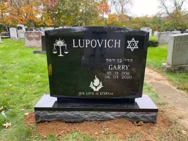 double granite monuments - Lupovich
