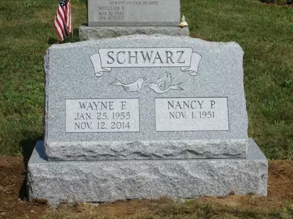 double granite monuments - Schwarz