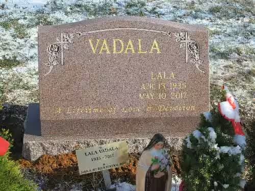 double granite monuments - Vadala