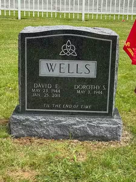 double granite monuments - Wells