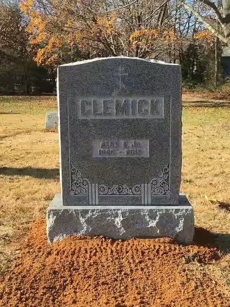 single monuments - Clemick