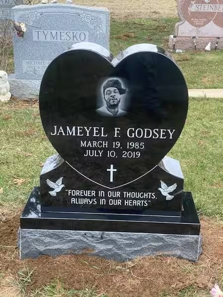 single monuments - Godsey