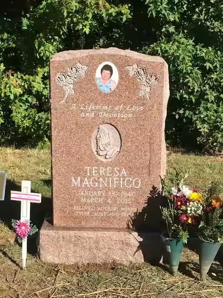 single monuments - Magnifico