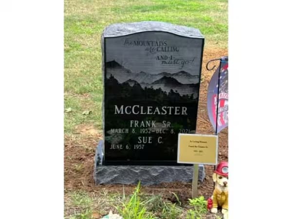 single monuments - McCleaster