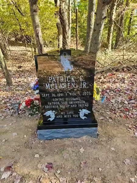 single monuments - McLaren