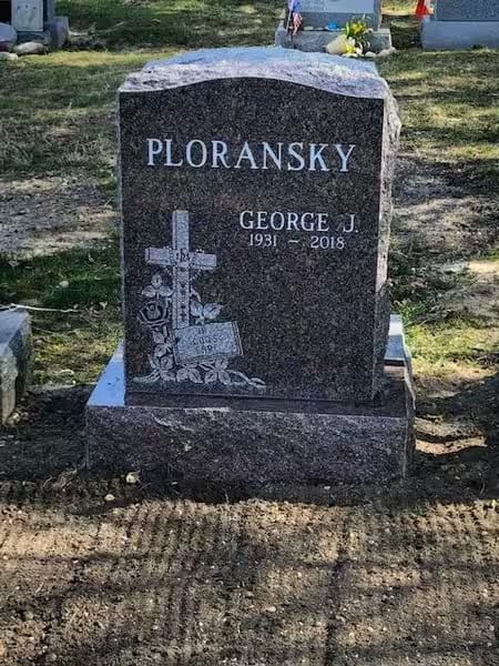 single monuments - Ploransky