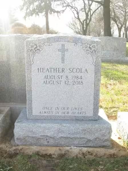 single monuments - Scola