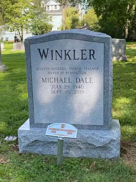 single monuments - Winkler