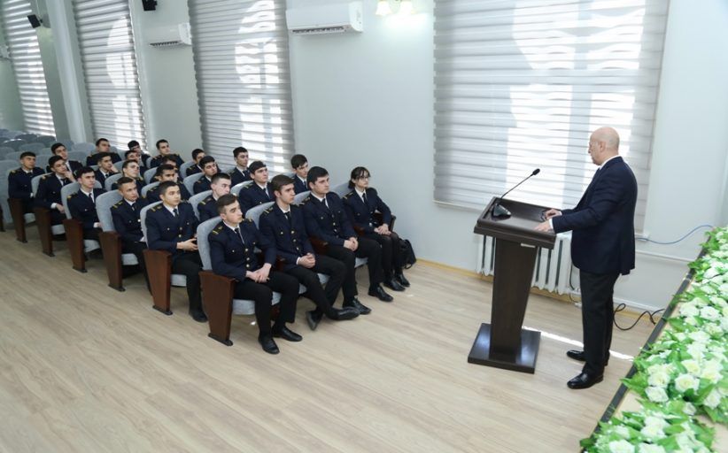 В АГМА состоялся семинар на тему «Взгляд на современный мир судоходства»