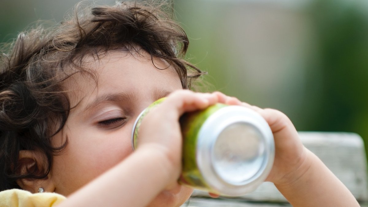 Sugar-Sweetened Drinks Tied to High Blood Pressure in Kids - sugar drinks