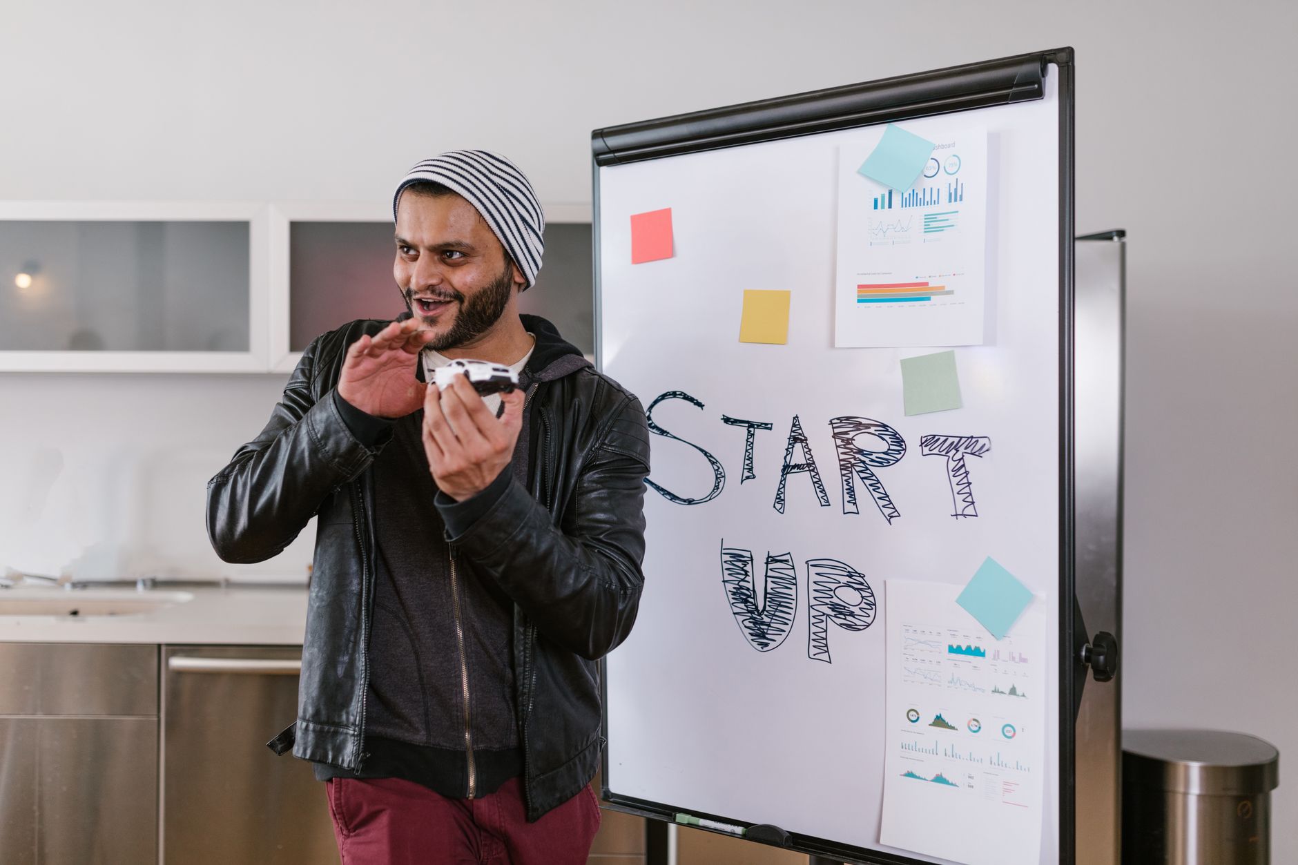 Why Small Businesses and Startups Should Use a Marketing Recruitment Agency