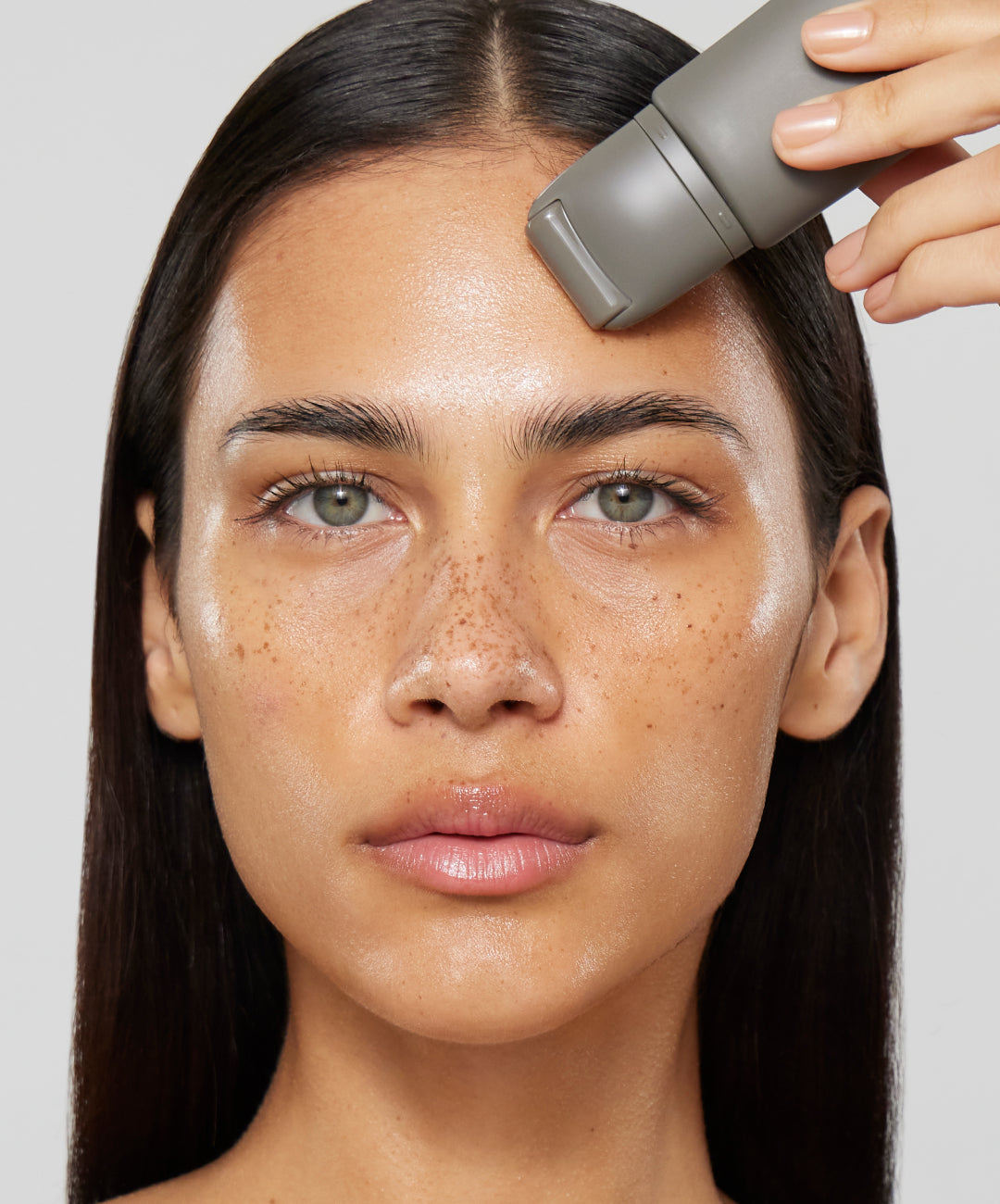 3 Tips To Help Look After Your Skin Health In The Summer