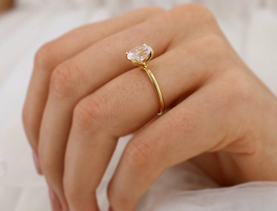 Moissanite Solitaire Engagement Ring Guide