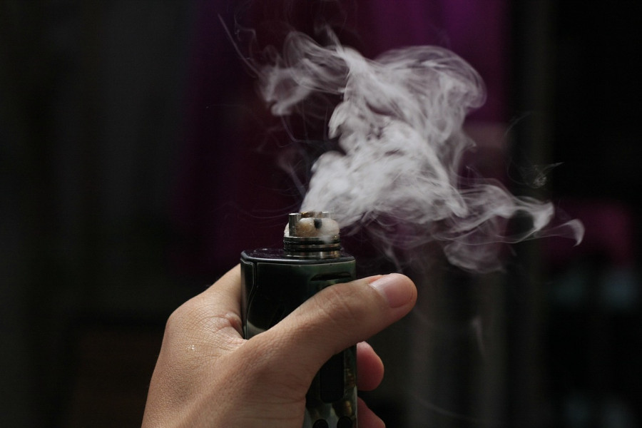 Delta 8 Disposables vs. Delta 8 Cartridges: Which One to Choose?