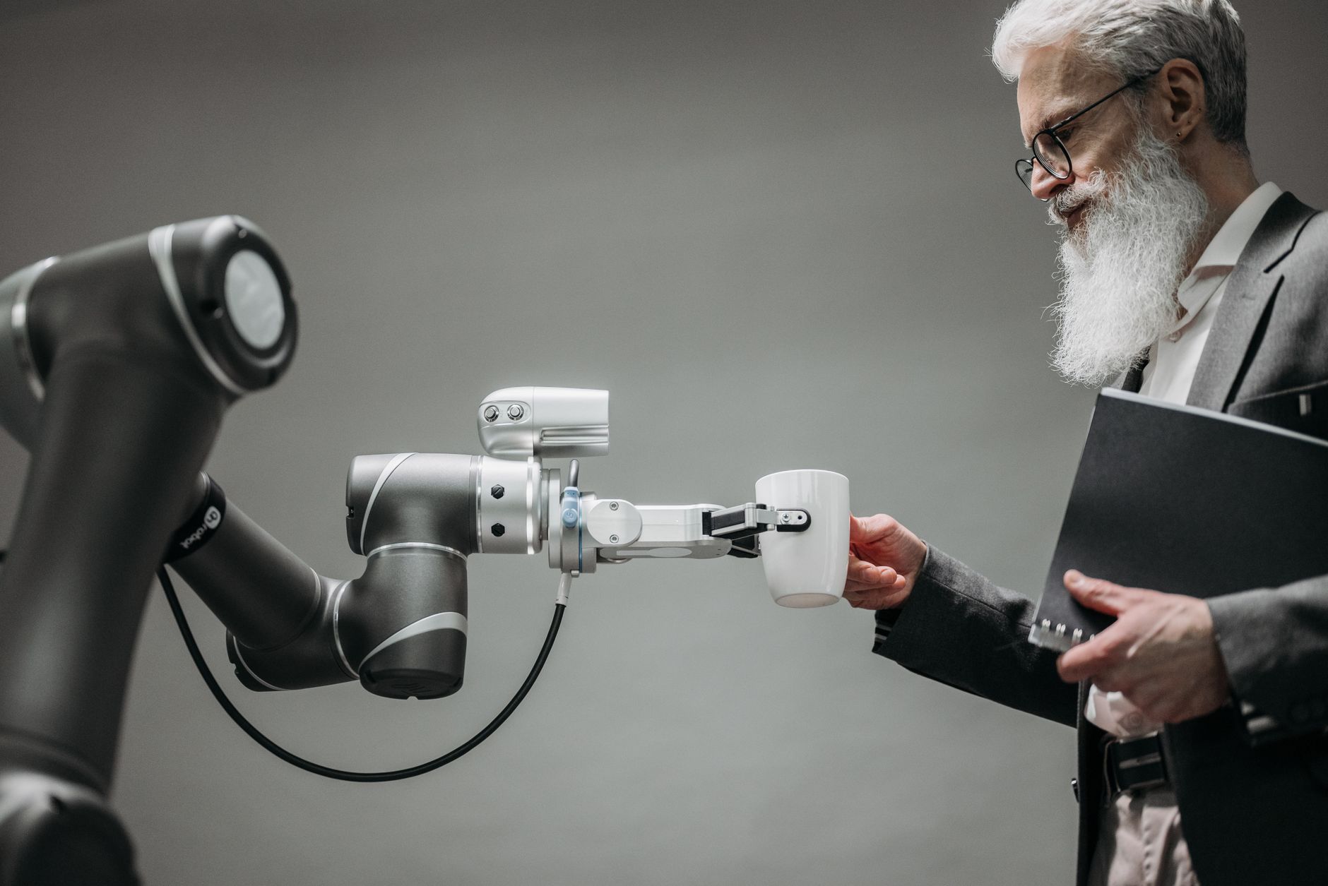 Machine Tending Using Collaborative Robots and the Benefits