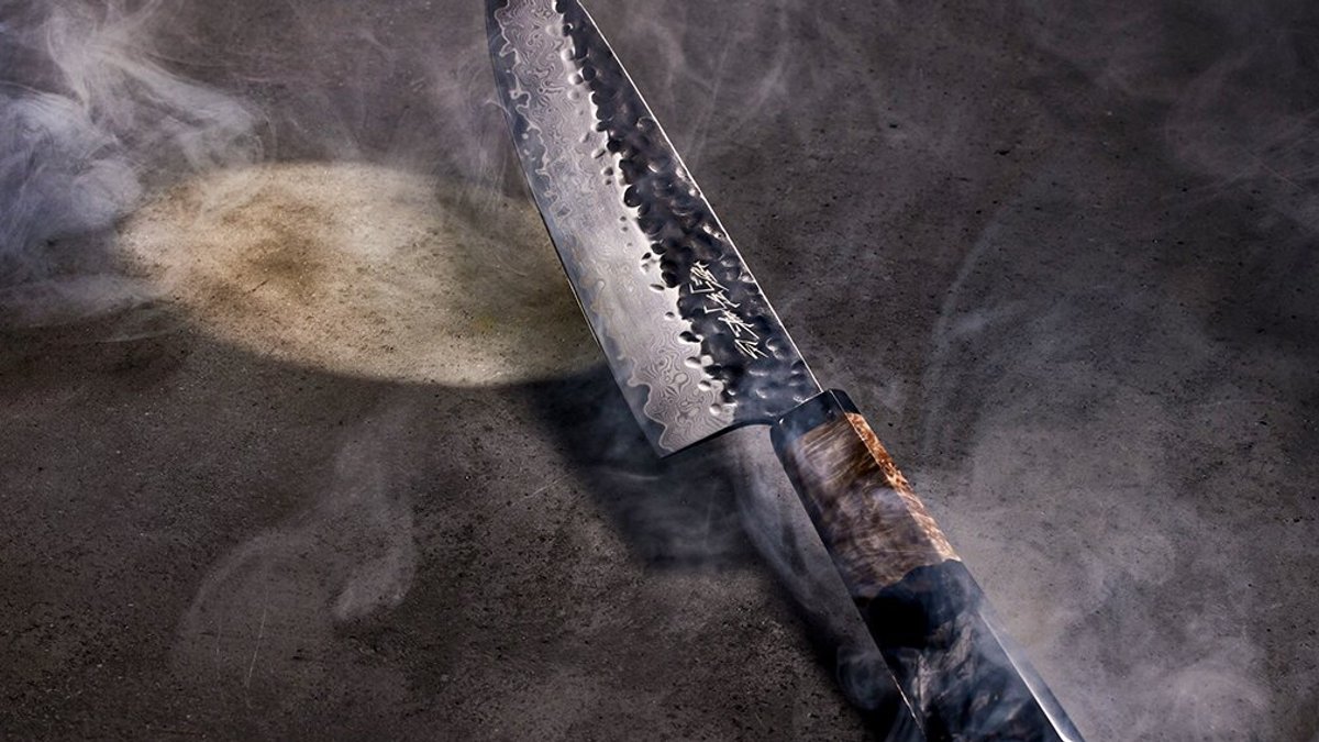 Japanese knife blends art and precision Japanese knife blends art and precision - japanese knife