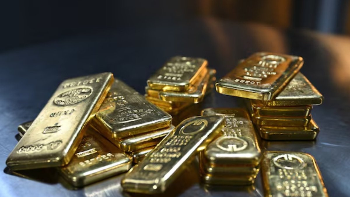 Gold Gains as US Jobs Data Softens - gold prices