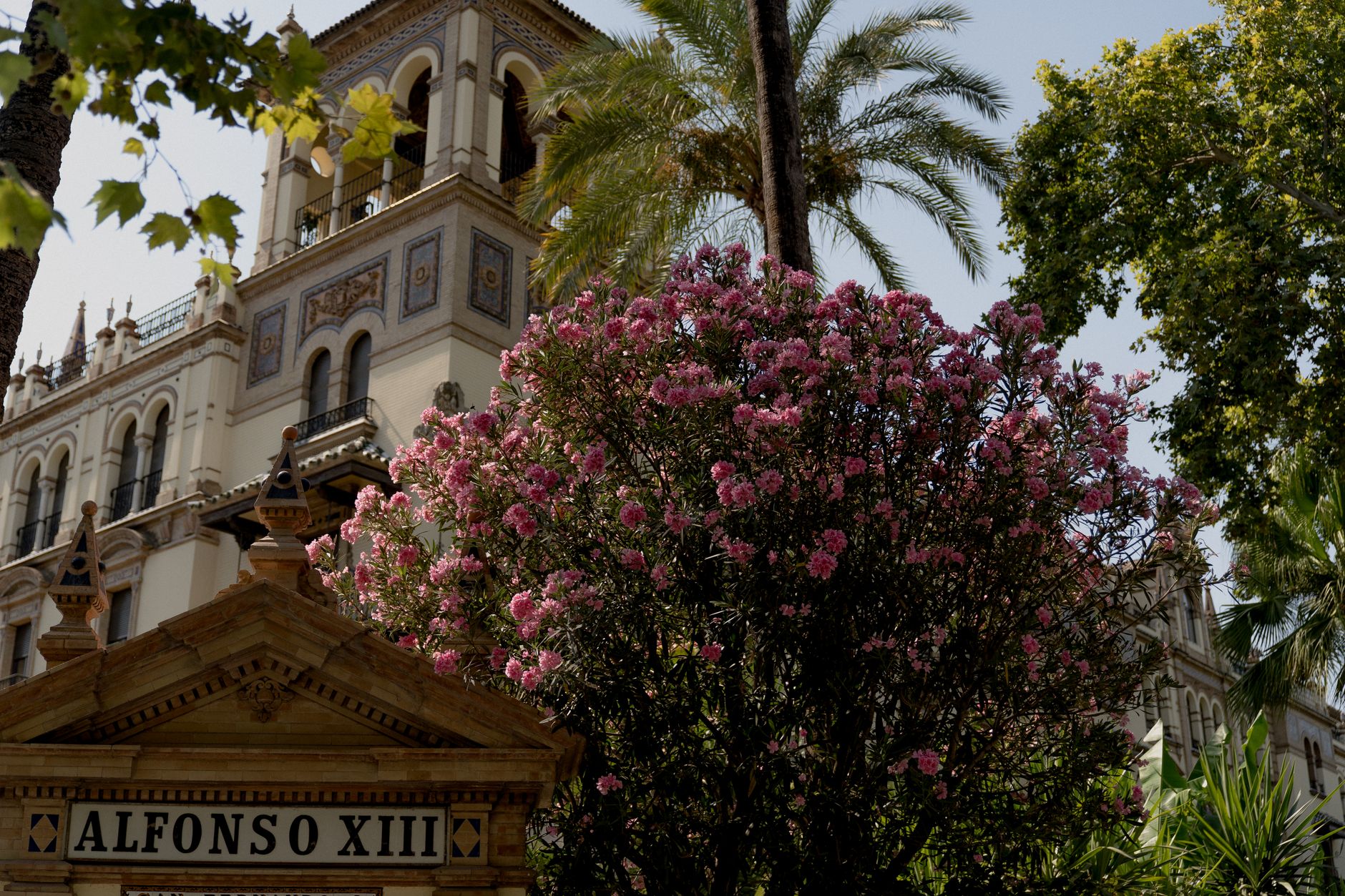 Gorgeous spots in Seville to propose at with your lab created diamonds