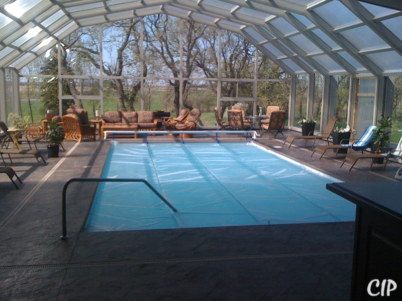 Best Pool Enclosure and Pool Dome Options for a Protected Swimming Experience