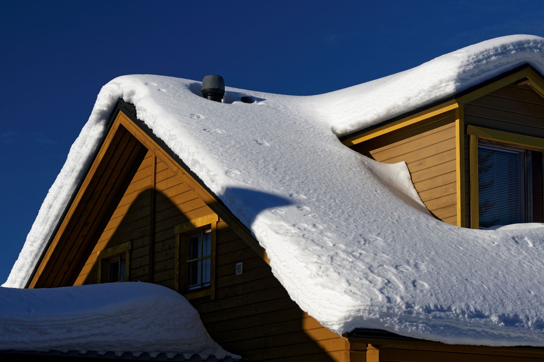 Tips To Get Rid of Ice Dams Safely