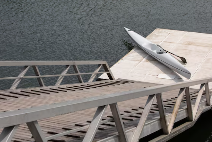 Designing a Floating Dock for Tropical Climates: What Miami Homeowners Should Know