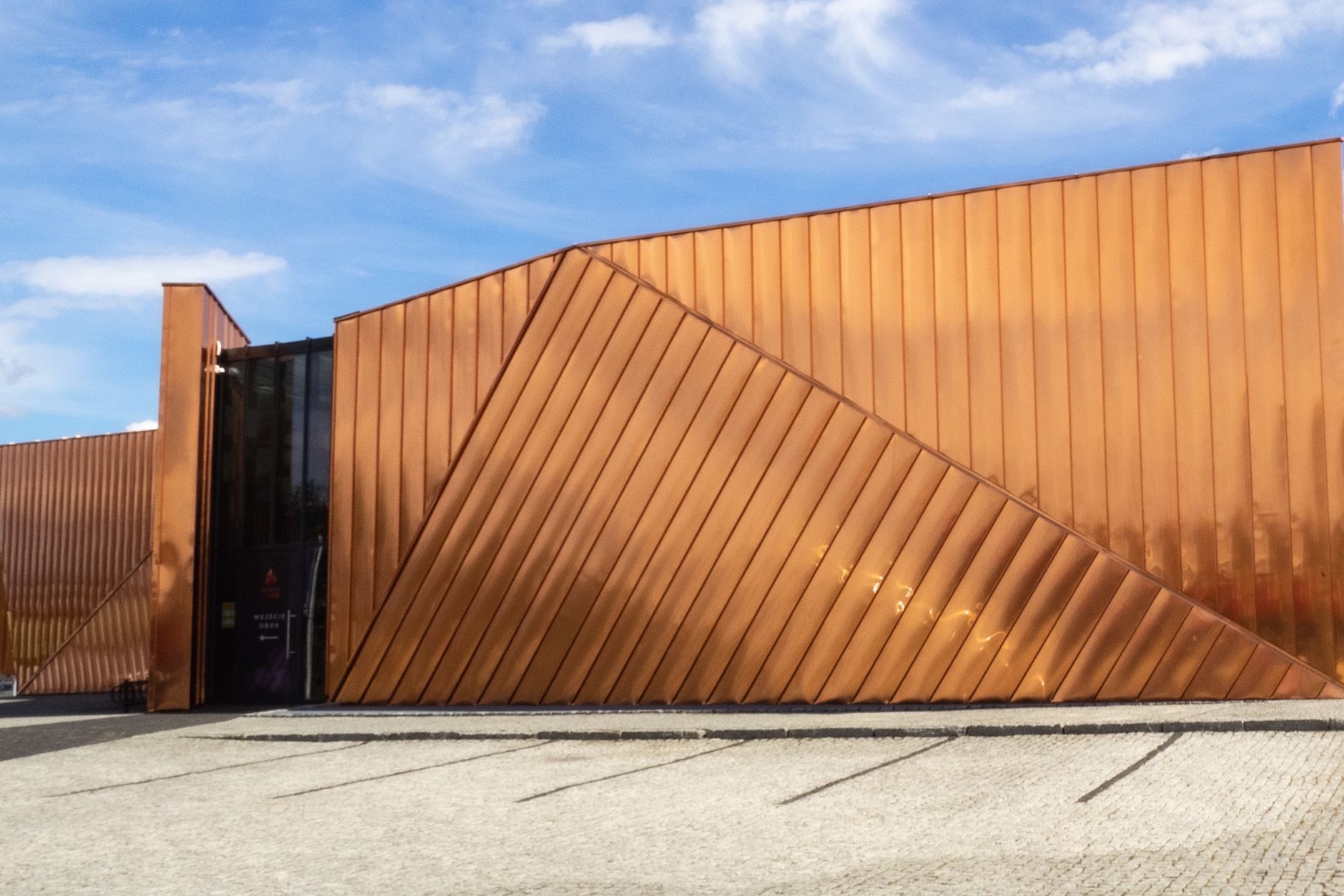 Cladding, Advantages and Popular Types Used