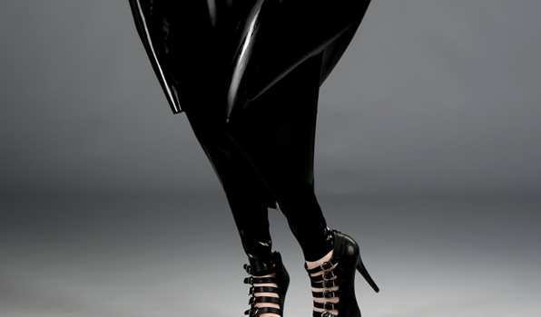 Innovative Elegance: Exploring the Avant-Garde World of Latex Clothing in the UK