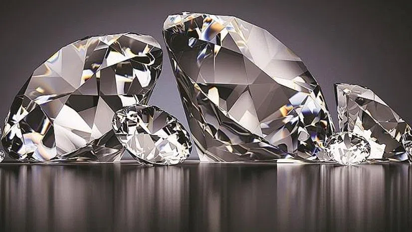 Manchester Diamonds Get a Conscience: Why Lab-Grown Gems are Shining Bright for Couples